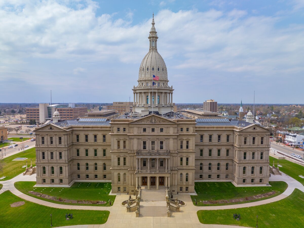 Michigan Capital Complex State budget contains fewer earmarks than in years past – Michigan ...